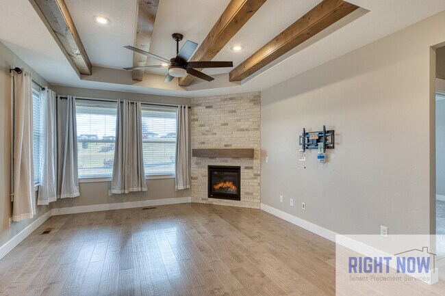 Building Photo - 1497 W Tenzing St