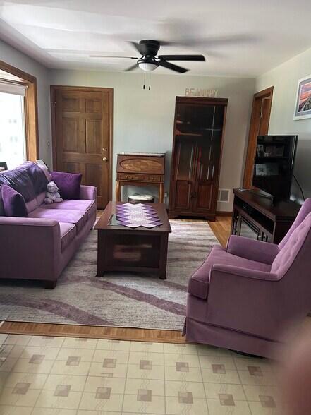 Building Photo - 21 Pleasant St