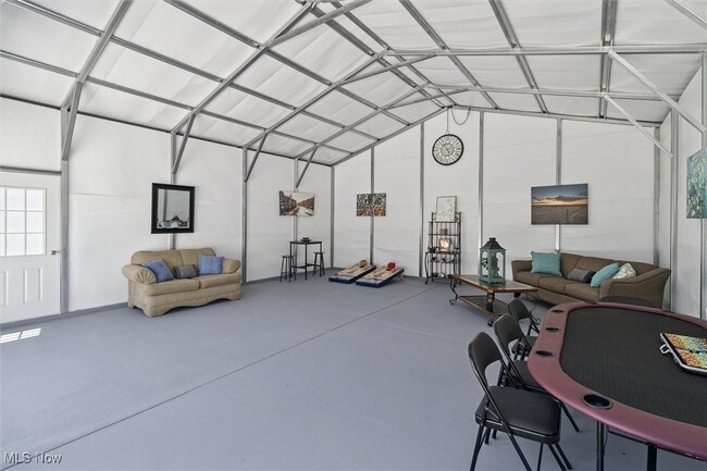 Building Photo - 1962 W 96th St