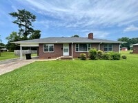 Building Photo - Super Clean 3 bed 2 bath home in Athens in...