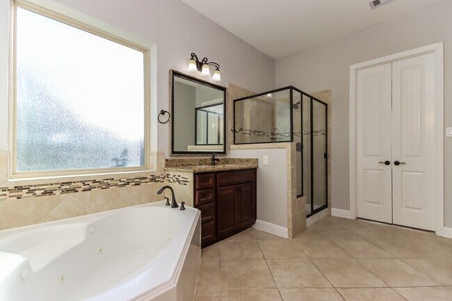 Building Photo - 24107 Newberry Bend Dr