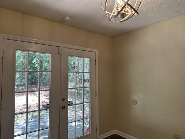 Building Photo - 7461 Cardinal Way