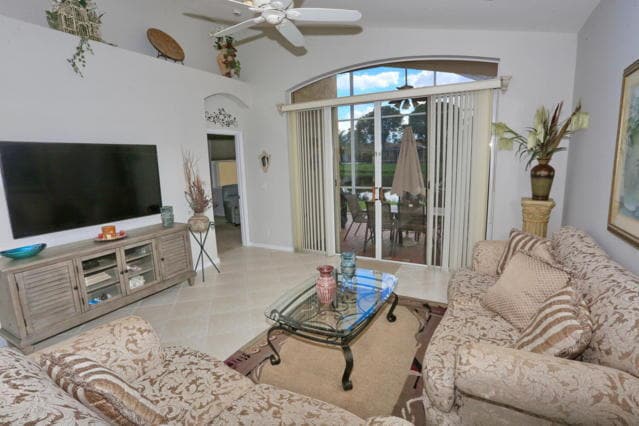 Building Photo - 7240 Cataluna Cir