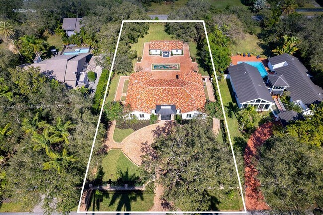 Building Photo - 9435 SW 100th St