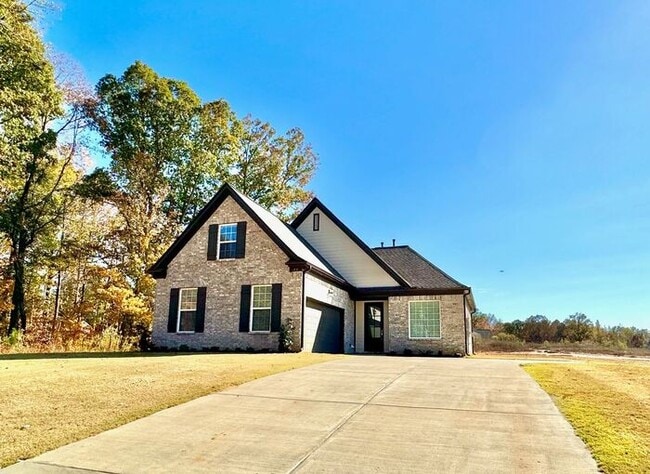 Primary Photo - Now Leasing a 4-bedroom 2.5 bath in Byhalia.