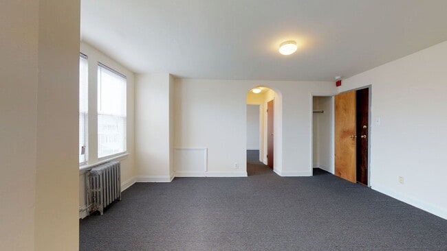 Building Photo - Chester Lynne Apartments