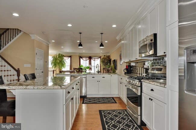 Building Photo - 5306 Sandyford St