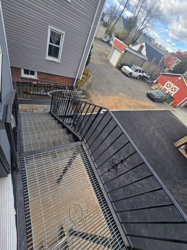 Building Photo - 32 North Ave