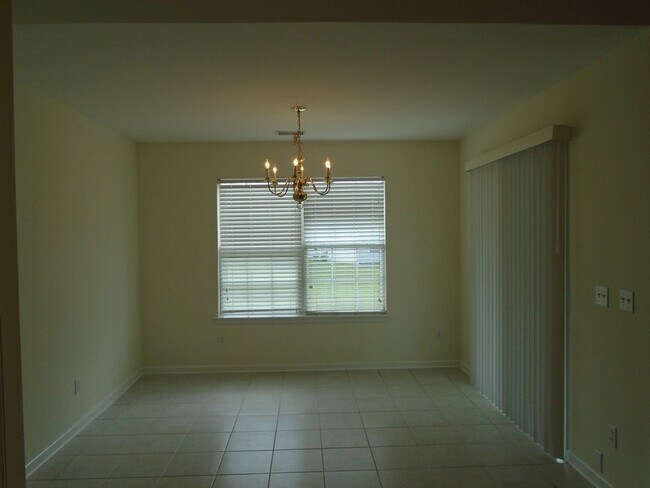 Building Photo - Three bedroom, 2 bath home in Mill Creek at Cypress ridge