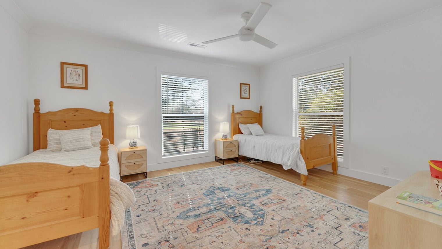 Building Photo - 176 Old Cedar Loop