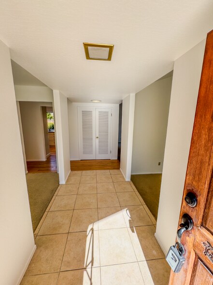 Building Photo - 3826 Paseo Grande