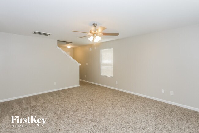 Building Photo - 33 Barber St NW