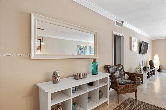 Building Photo - 5825 Collins Ave