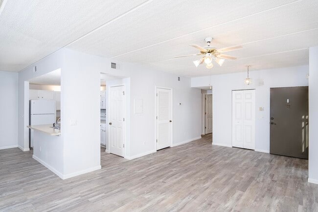 Building Photo - 37 Aledo Ct