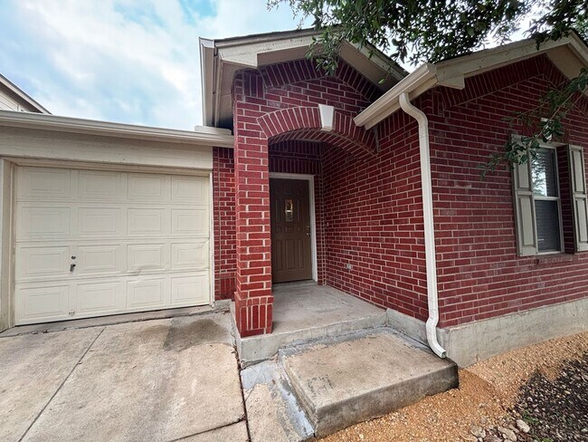 Building Photo - Charming 2 Bedroom, 2 Bathroom Home in Pri...