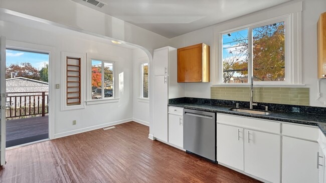 Building Photo - ALL UTILITIES INCLUDED - Remodeled - Upper Level - Backyard