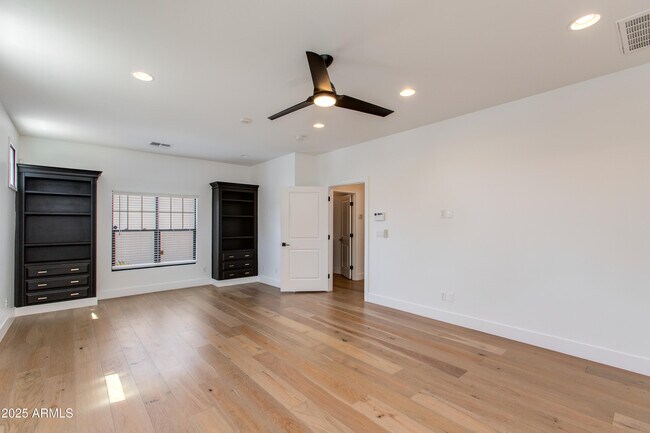 Building Photo - 4110 N 47th St