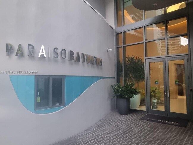 Building Photo - 501 NE 31st St