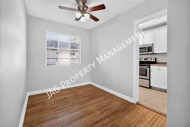 Building Photo - 2761 St Johns Ave