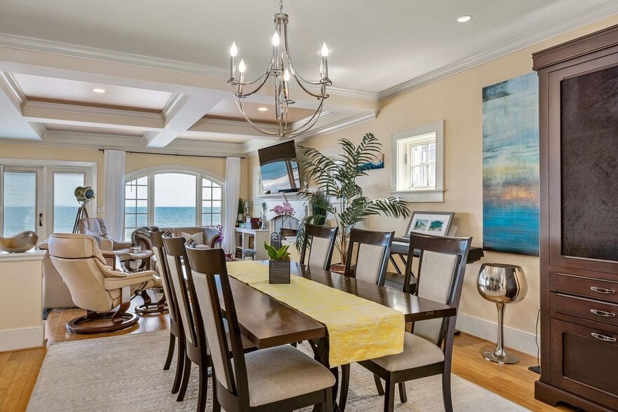 Building Photo - 1138 Ocean