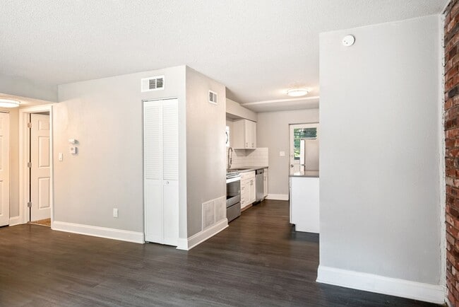 Building Photo - Pendleton Heights Apartments