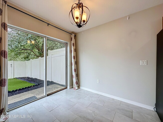 Building Photo - 8224 Halls Hammock Ct
