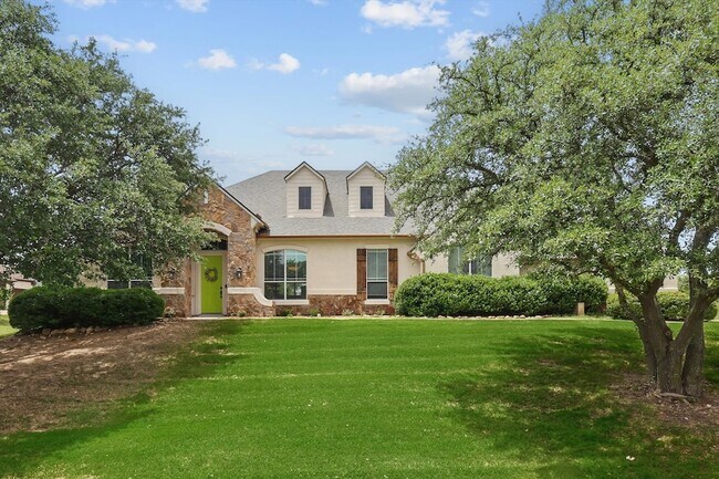 Building Photo - 10701 Los Rios Dr