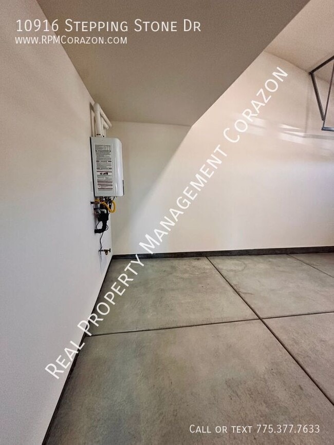 Building Photo - 10916 Stepping Stone Dr