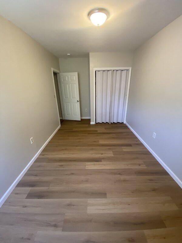 Building Photo - 12-20 Rockville Street - 14B
