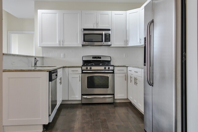 Building Photo - 319 Grant Ave