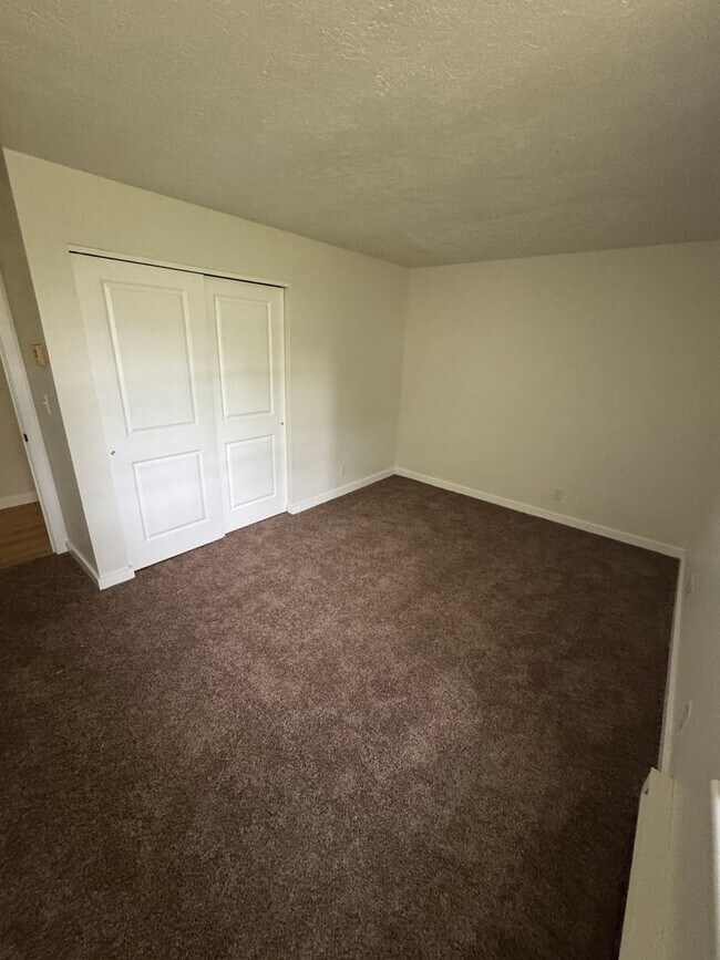 Building Photo - Remodeled Three Bedroom Single Family Home...