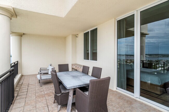 Building Photo - 3800 N Ocean Dr