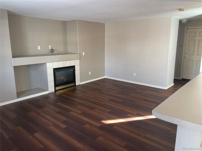 Building Photo - 22797 E Prentice Ave