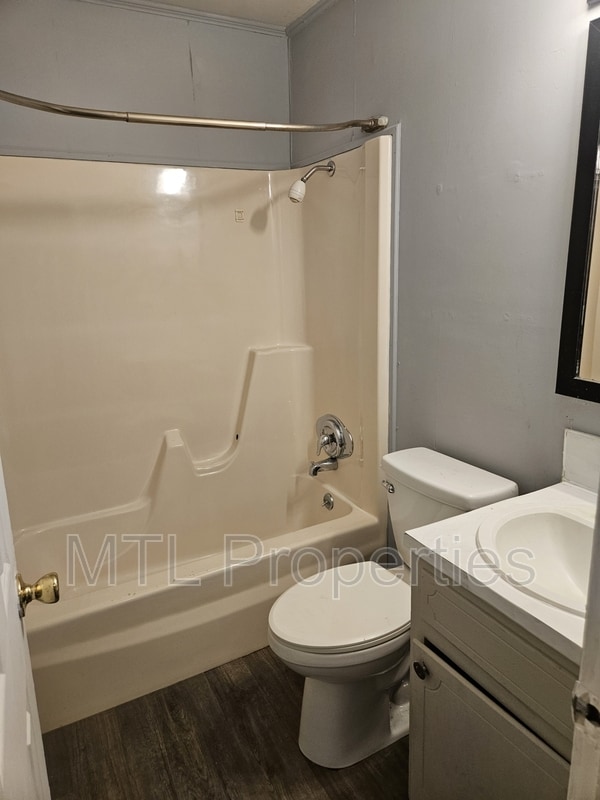 Building Photo - 1108 Marion St