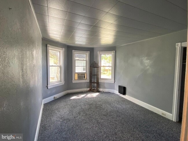Building Photo - 806 Linwood Ave