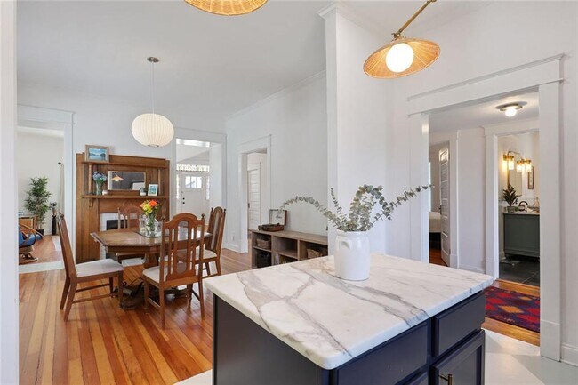 Building Photo - 1212 Merlin Ave SE