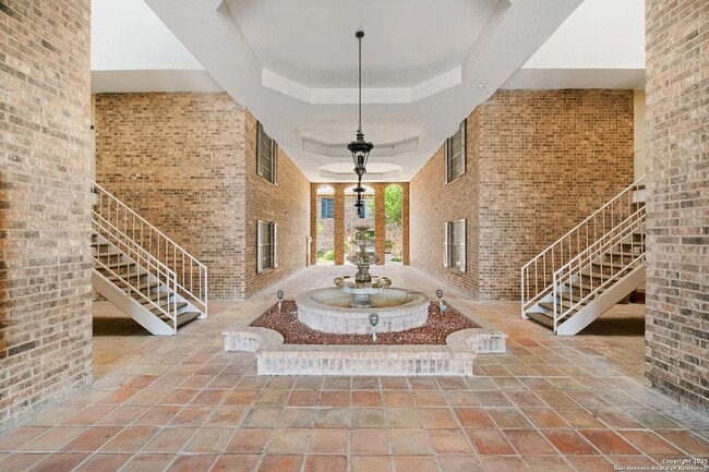 Building Photo - 1819 Babcock Rd