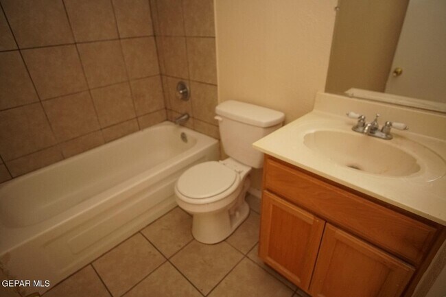 Building Photo - 3403 Pershing Dr
