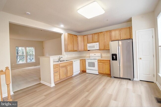 Building Photo - 1802 Wheyfield Dr