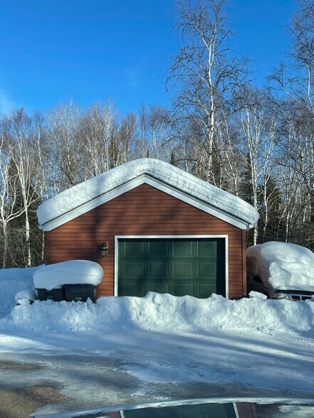 Building Photo - 5185 Samuelson Rd