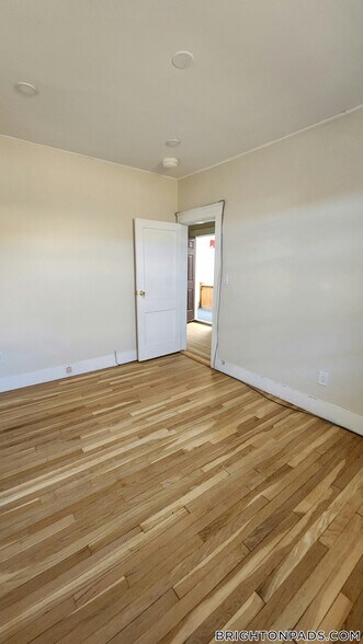 Building Photo - 26 Chiswick Rd