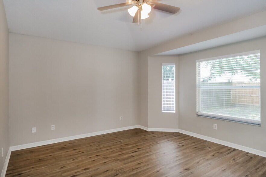 Building Photo - 1038 Harvest Moon Dr