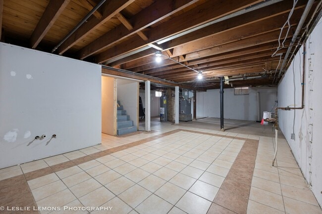 Building Photo - 820 Loomis St