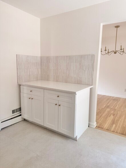 Building Photo - 36 W Prospect St