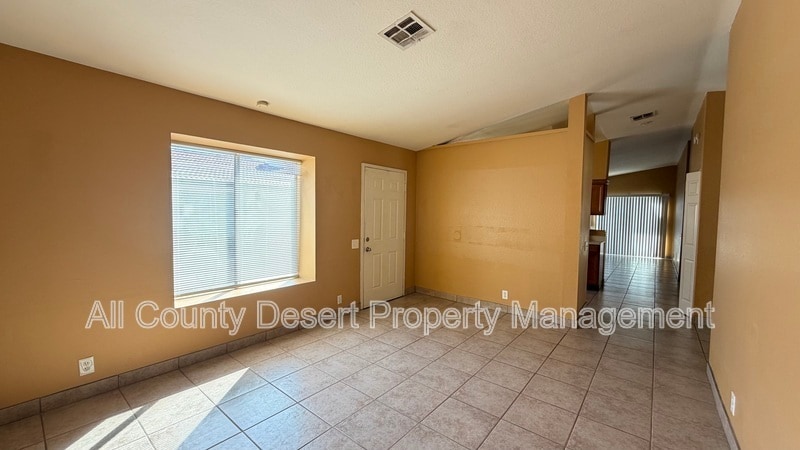 Building Photo - 79891 Ave 42