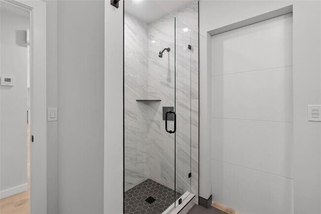 Building Photo - 8611 Gullane Ct