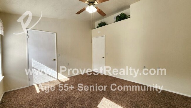 Building Photo - 15801 Cedarwood Pl