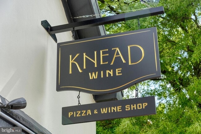 Building Photo - 2211 Hatchers Mill Rd