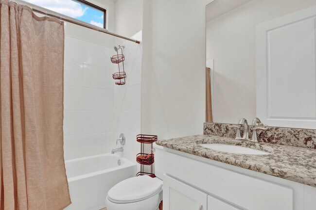 Building Photo - 9204 SW Arco Wy