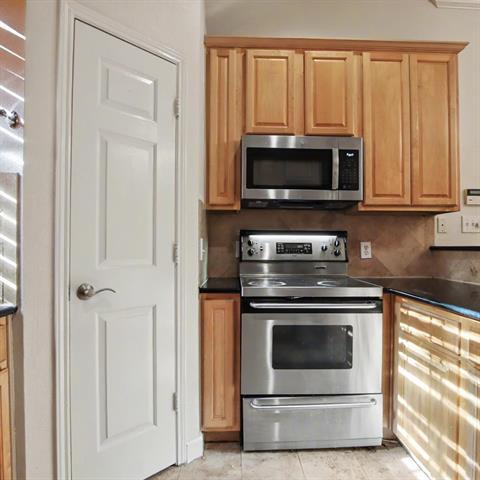 Building Photo - 4905 Canberra Ln